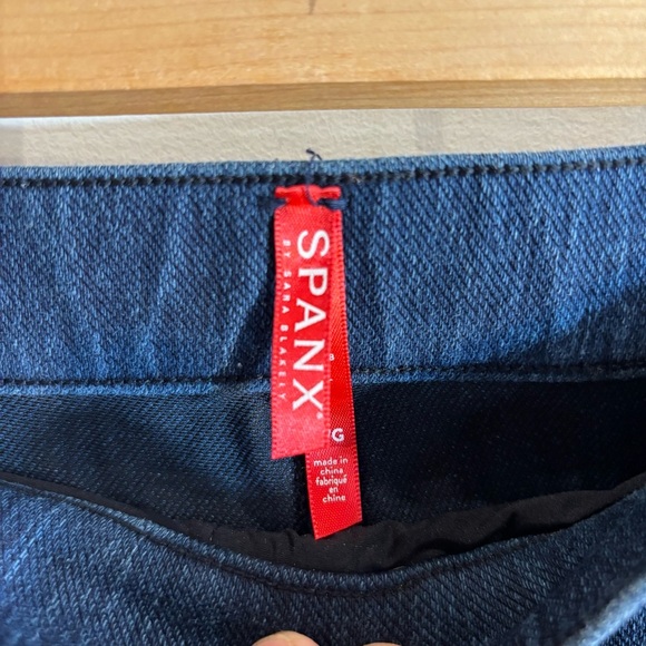 SPANX Sz L Pull On Skinny Jeggings Dark Wash Stretchy Blue Jeans - Picture 5 of 9